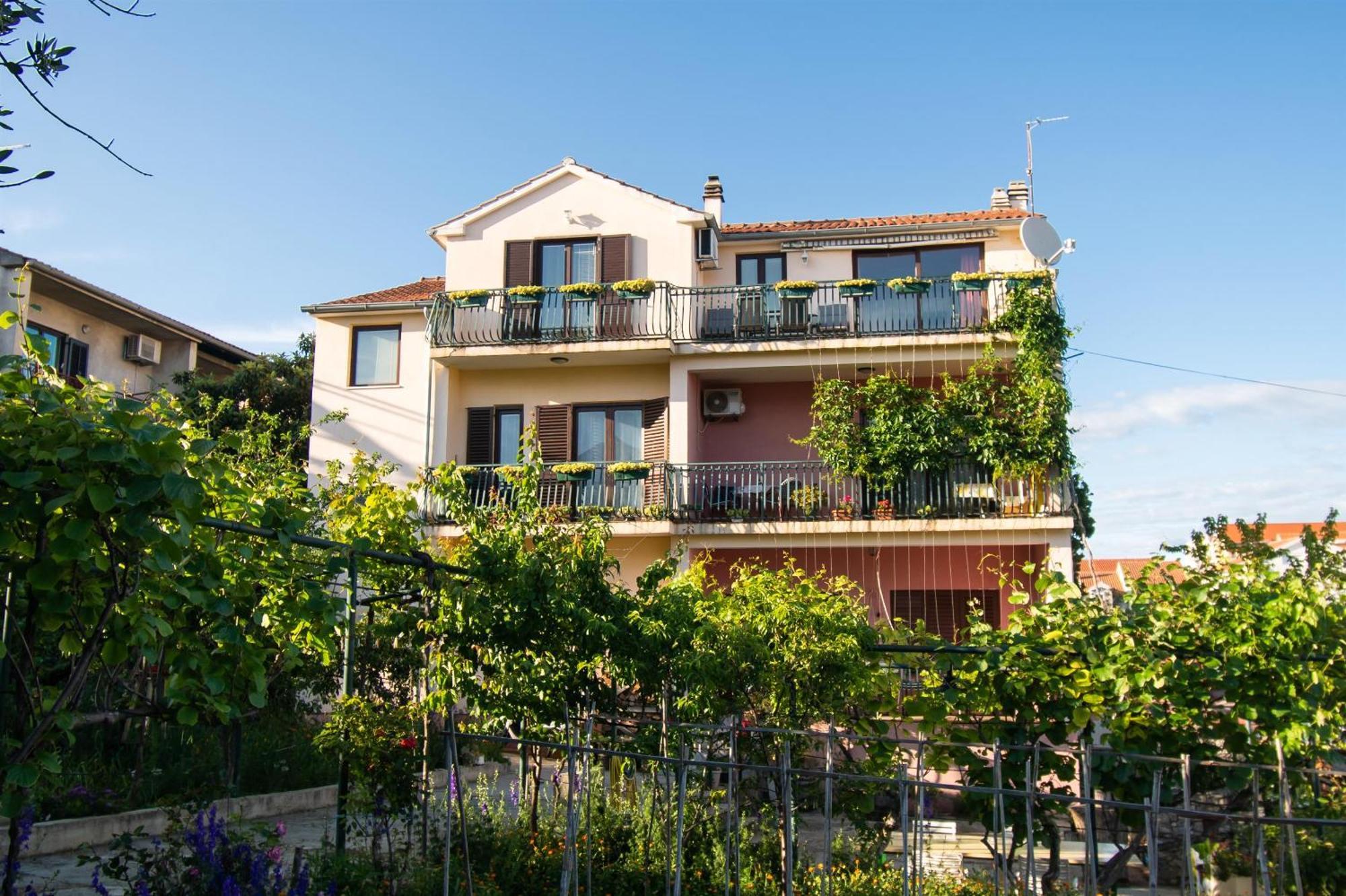 Apartments Green Garden Vodice Eksteriør bilde