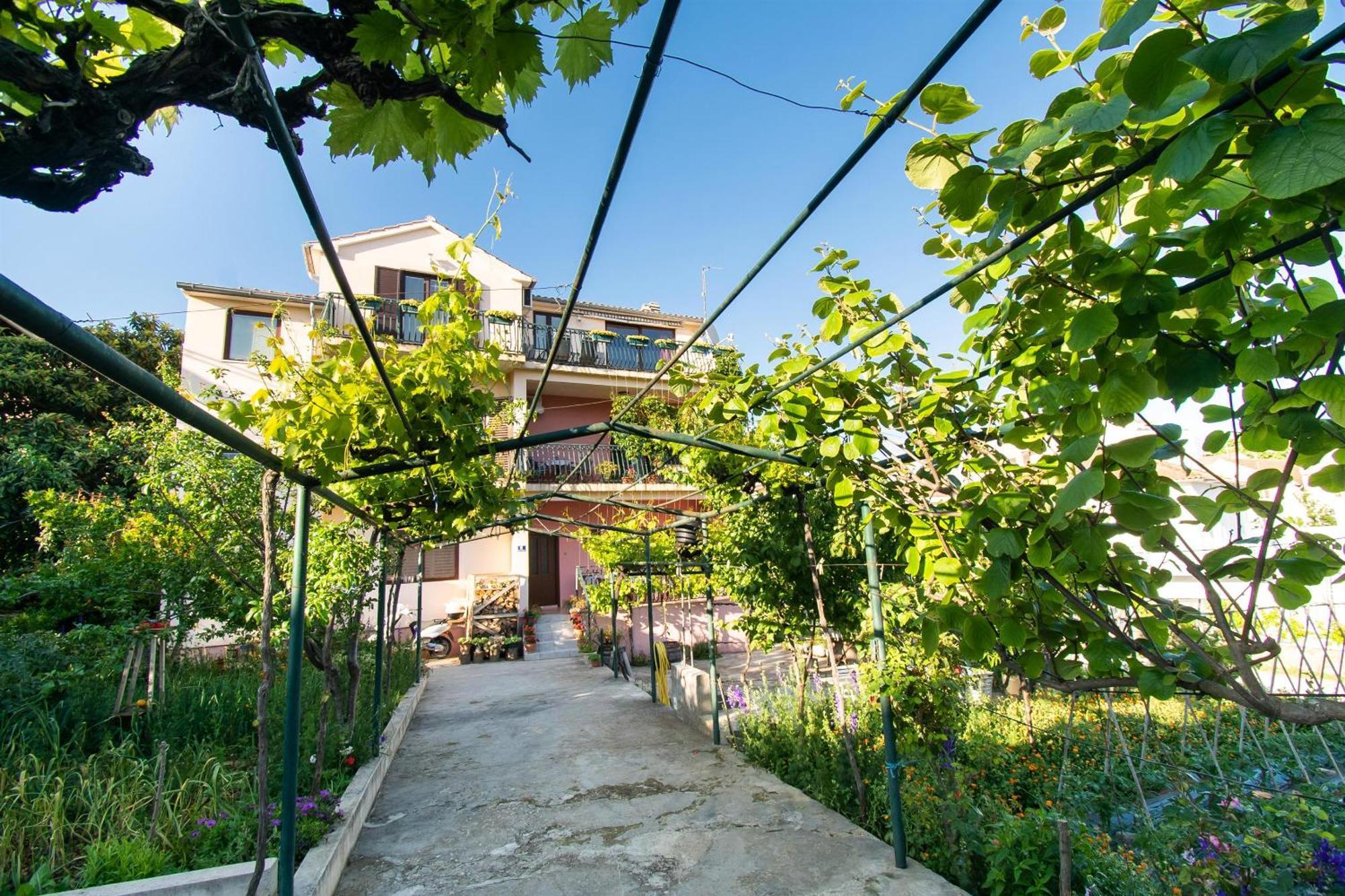 Apartments Green Garden Vodice Eksteriør bilde